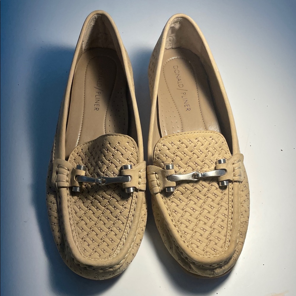 Donald J. Pliner Women's Woven Beige Loafers